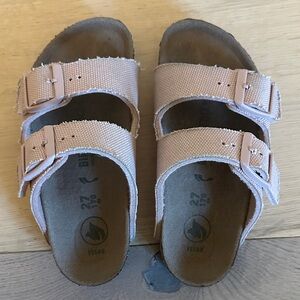 Vegan Birkenstocks Kids Sandals in Blush Pink